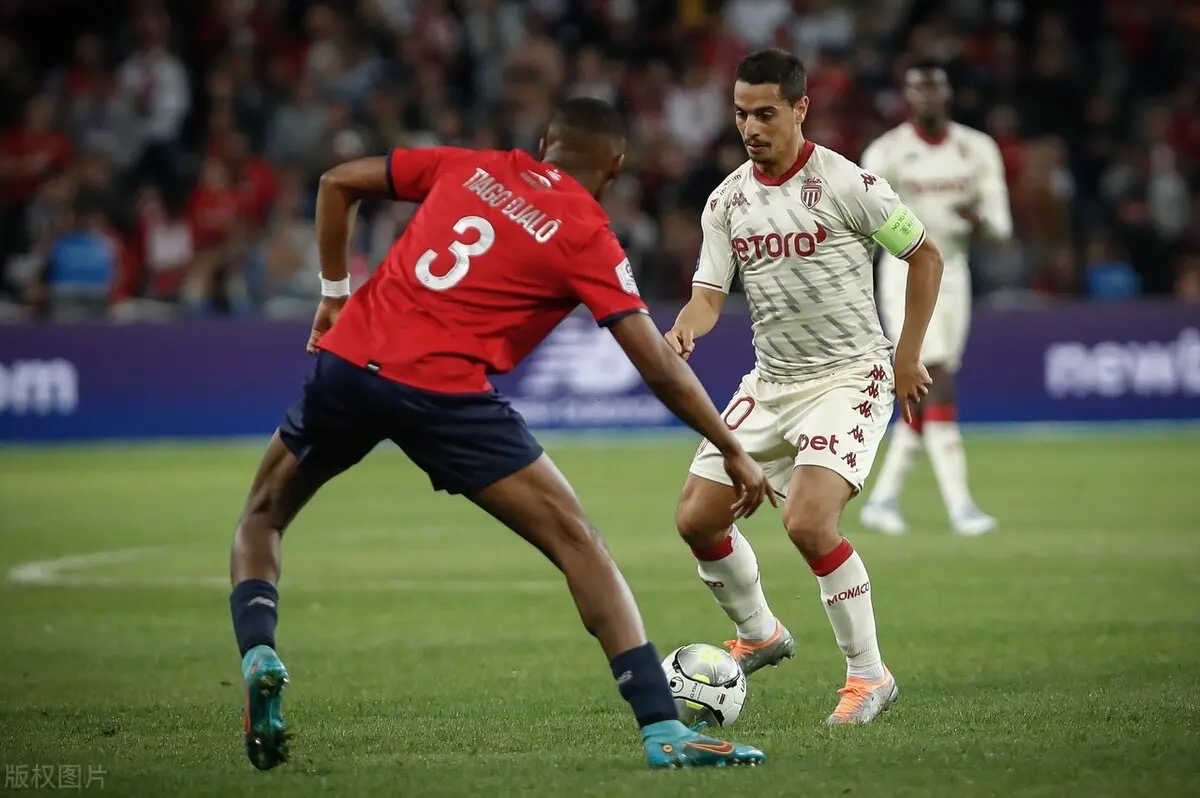 关于本菲卡迎欧超杯关键赛,窗口期战术微调,底气十足,轮换策略成焦点的信息 关于本菲卡迎欧超杯关键赛,窗口期战术微调,底气十足,轮换策略成焦点的信息