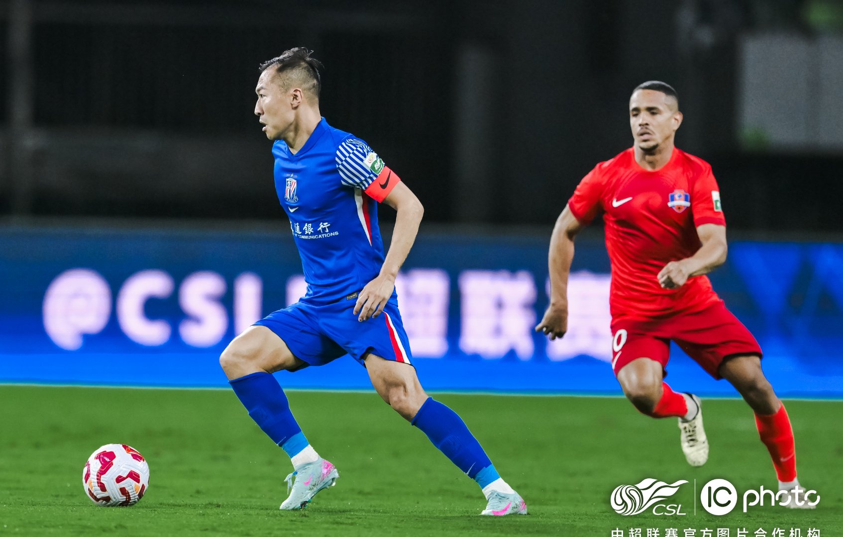 中超今晚走向成谜，里昂迎来里程碑，赛场秩序良好，球队文化再被提及