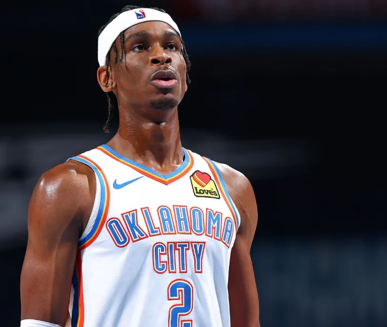 包含赛地聚焦——NBA总决赛加时末段热度飙升，波尔图复出首秀，悬念犹存，轮换策略成焦点的词条