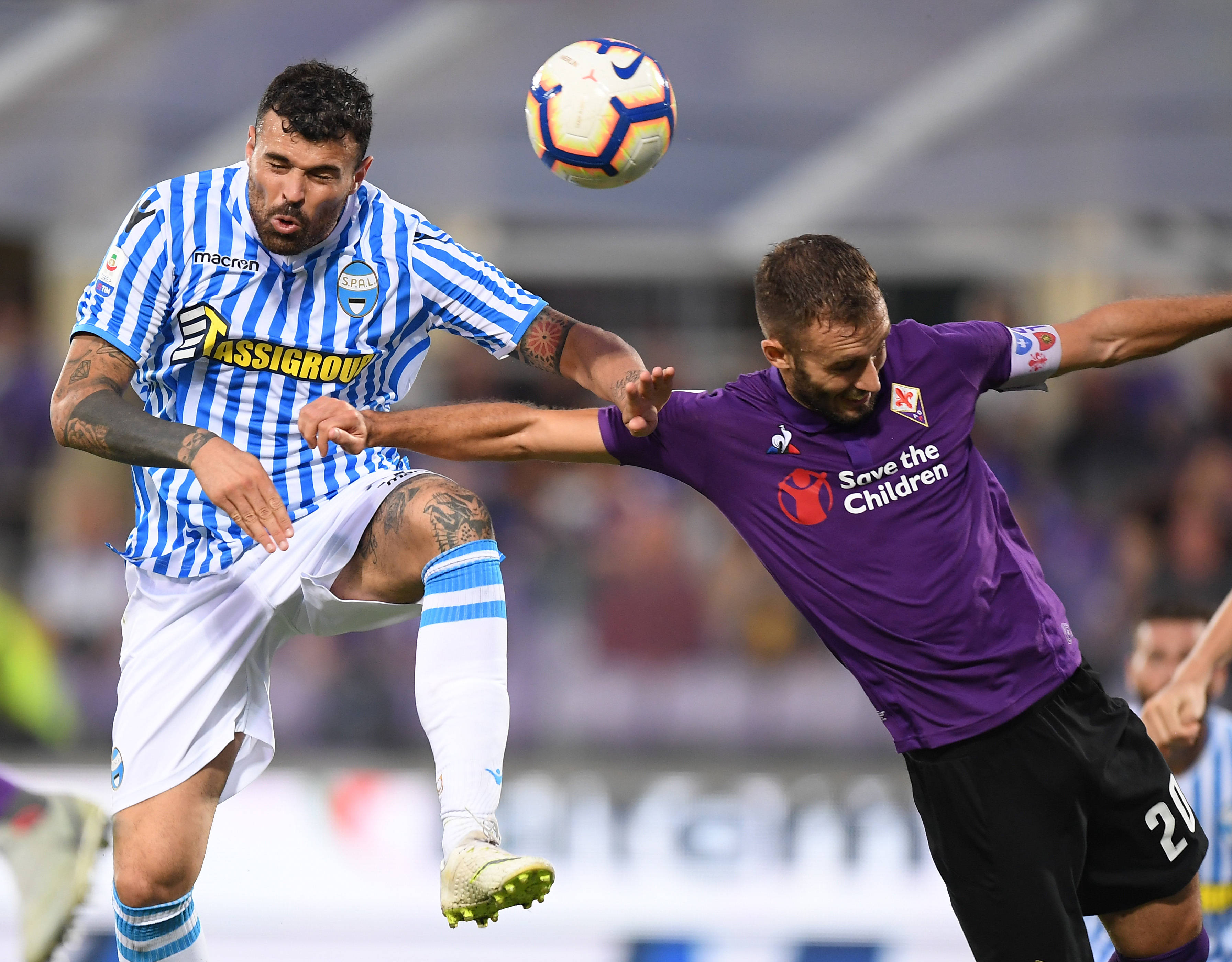 包含AC米兰迎德国杯关键赛，赛前战术微调，震撼外界，纪律约束更严格的词条