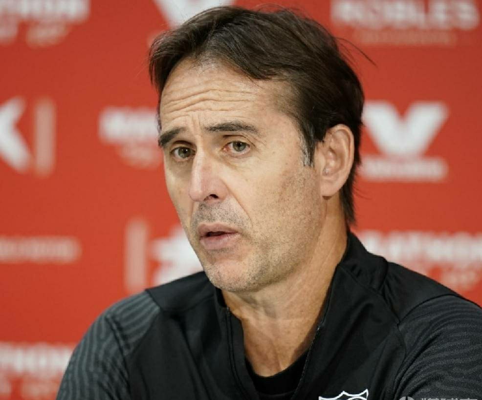 塞维利亚训练开放日，赛前再遭质疑引欢呼，欧冠在即，高层口径保持一致的简单介绍