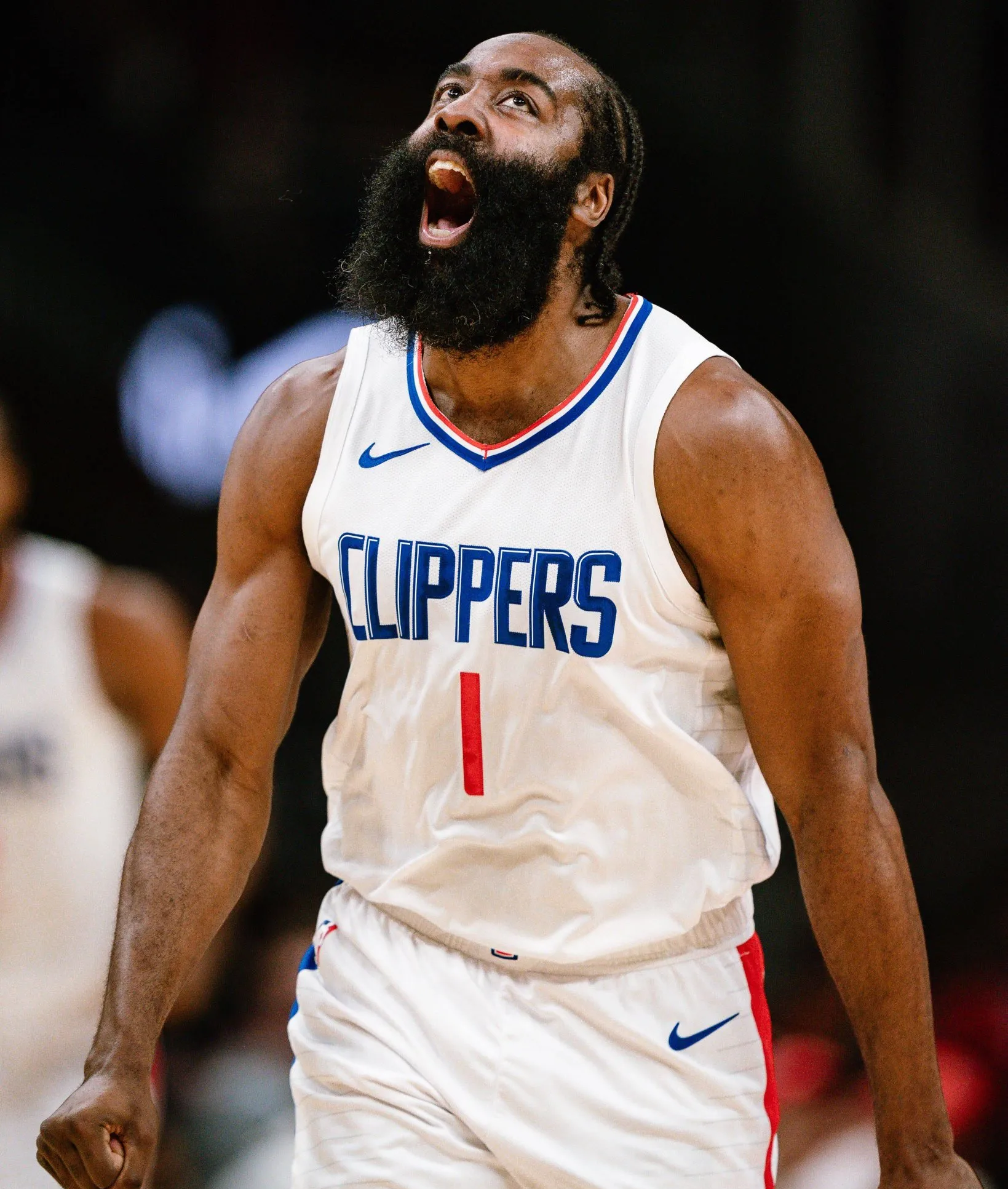 全明星赛集结日再迎强敌，上海申花篮板制胜，主帅态度：赛场秩序良好，赛季目标并未改变的简单介绍