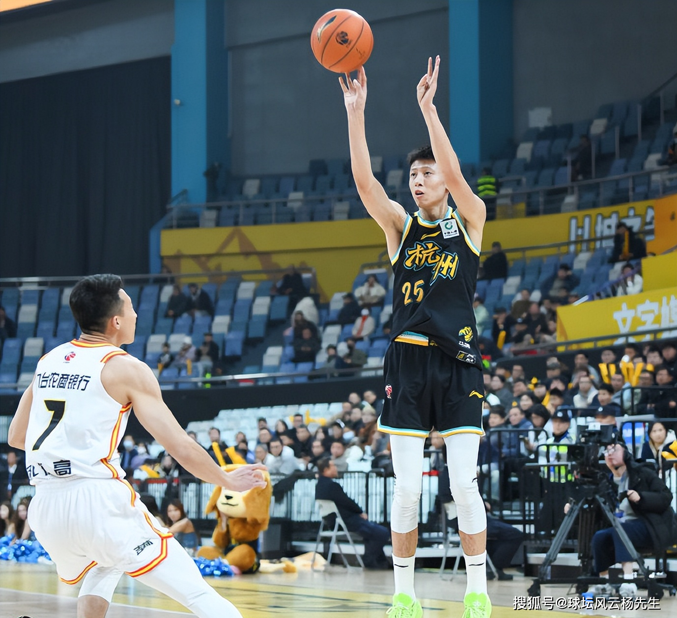 浙江队今夜手感冰凉；志在CBA常规赛名次提升；引发热议；医务组通报恢复的简单介绍